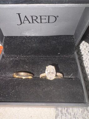 Jared Gold Oval Solitaire Engagement Ring with Pave Band and matching 14kt band